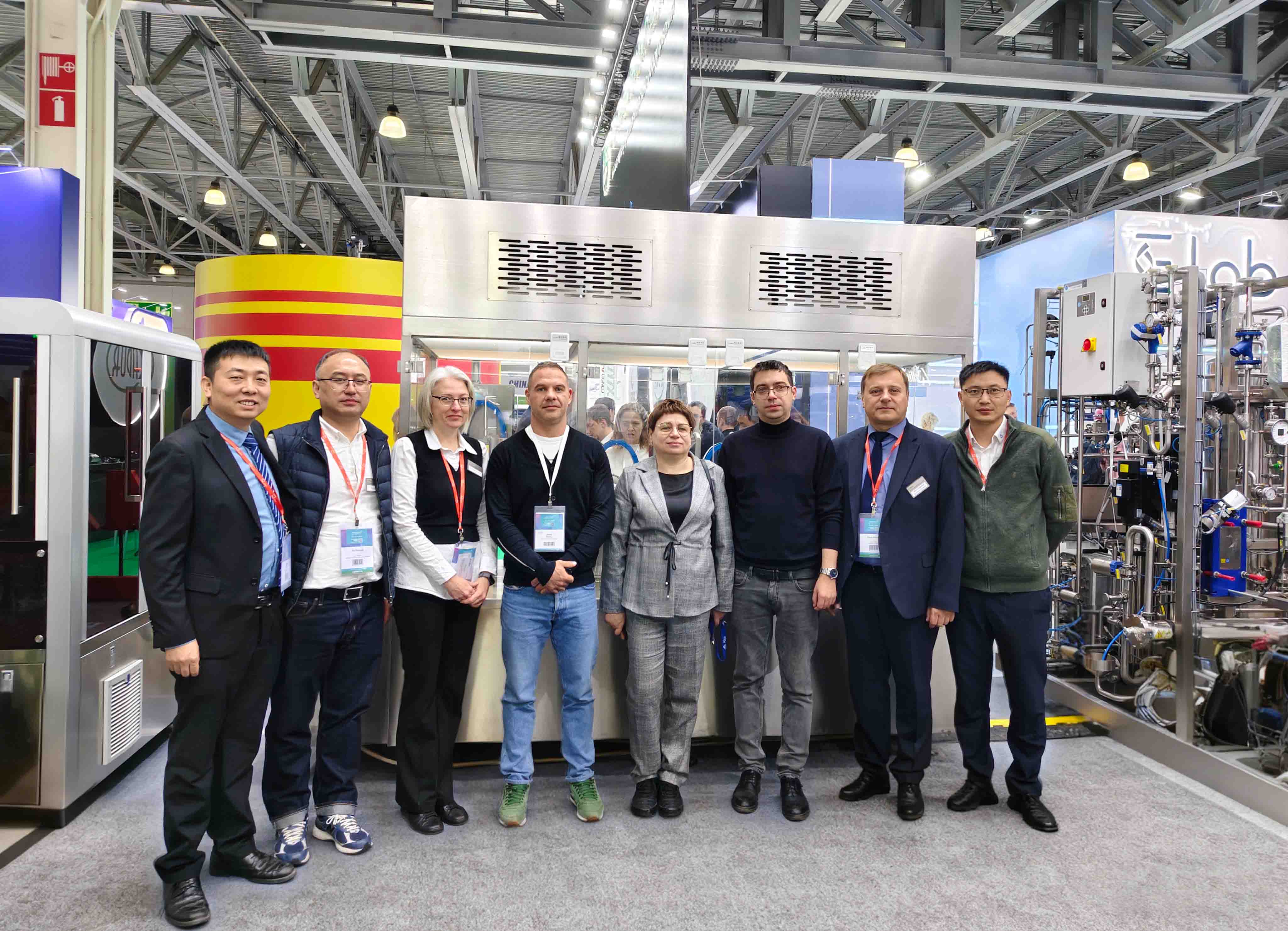 1764916831114852.jpg BBBBB.jpg